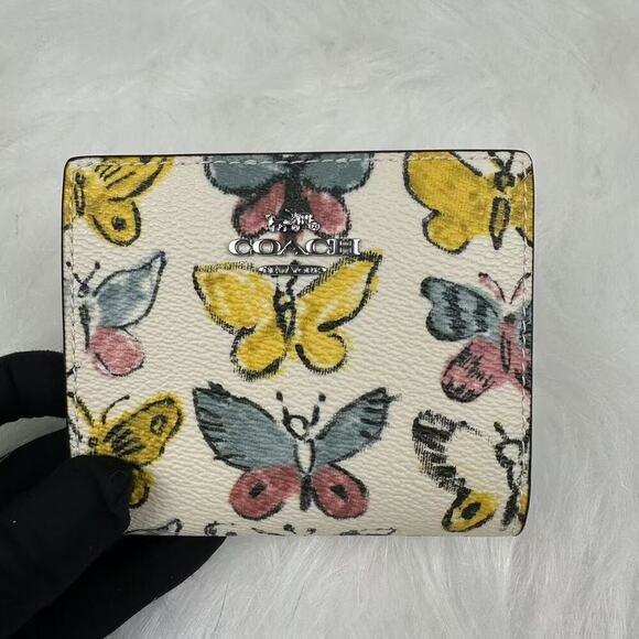 Coach Snap Wallet With Butterfly Print In Canvas/Silver/Chalk Multi CAP10 NWT - Picture 2 of 6